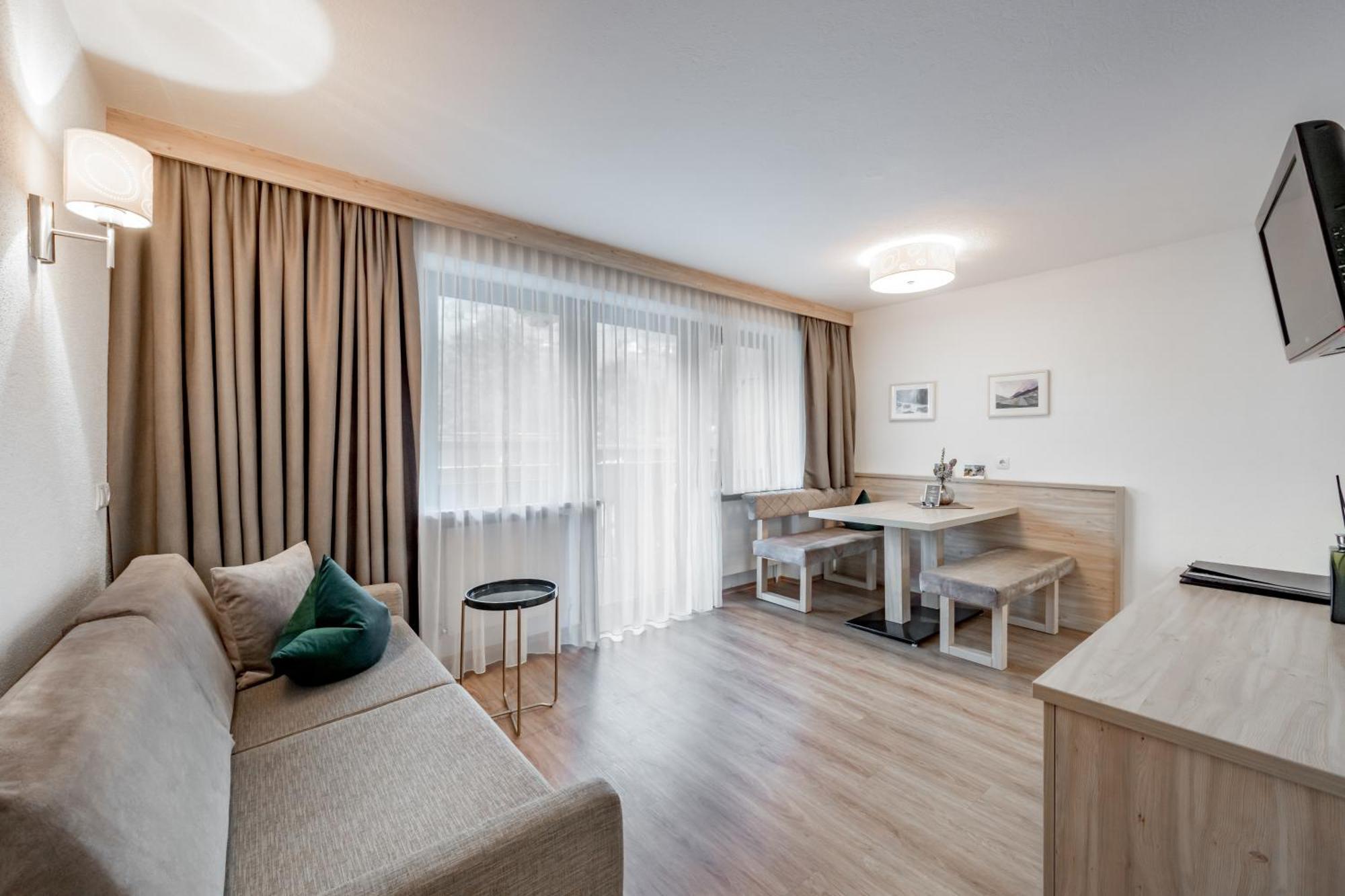 Rechenau Living & Relax Hotel Solden Exterior photo